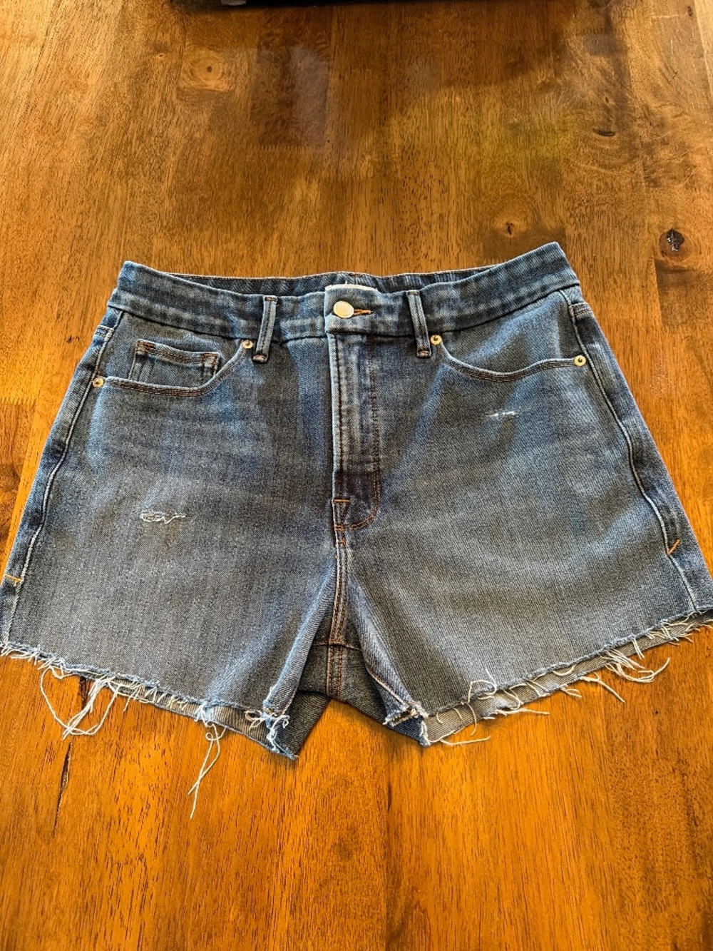 Good American denim shorts cut-off fray.  12/31